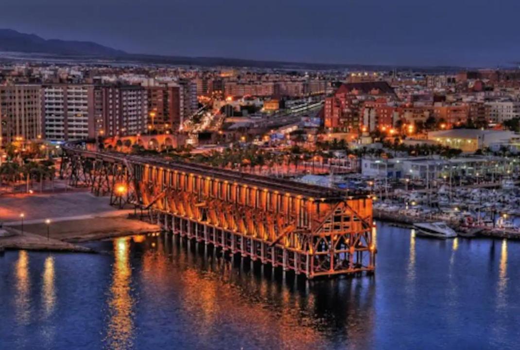 Expoholidays-Rueda Lopez Apartamento De Lujo Almería Eksteriør billede